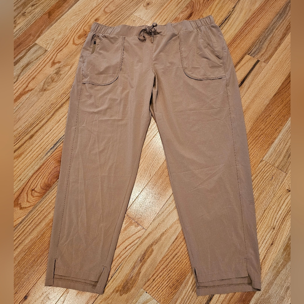 Womens Athletic Ankle Pants w/Slit Hem & Zip Pocket Taupe XXL, NWT
